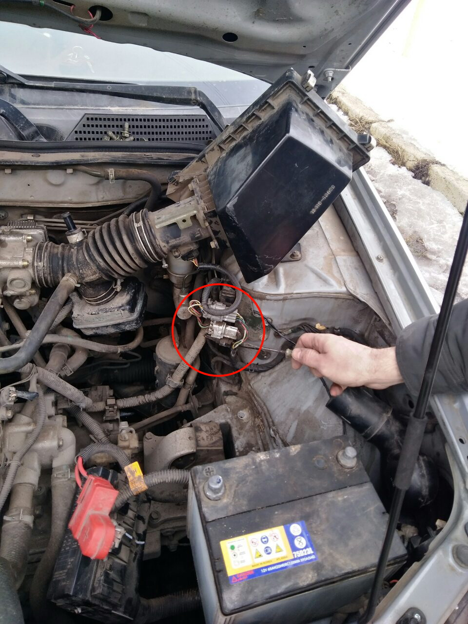 Начинайте искать сразу отсюда… — Nissan Almera Classic (B10)