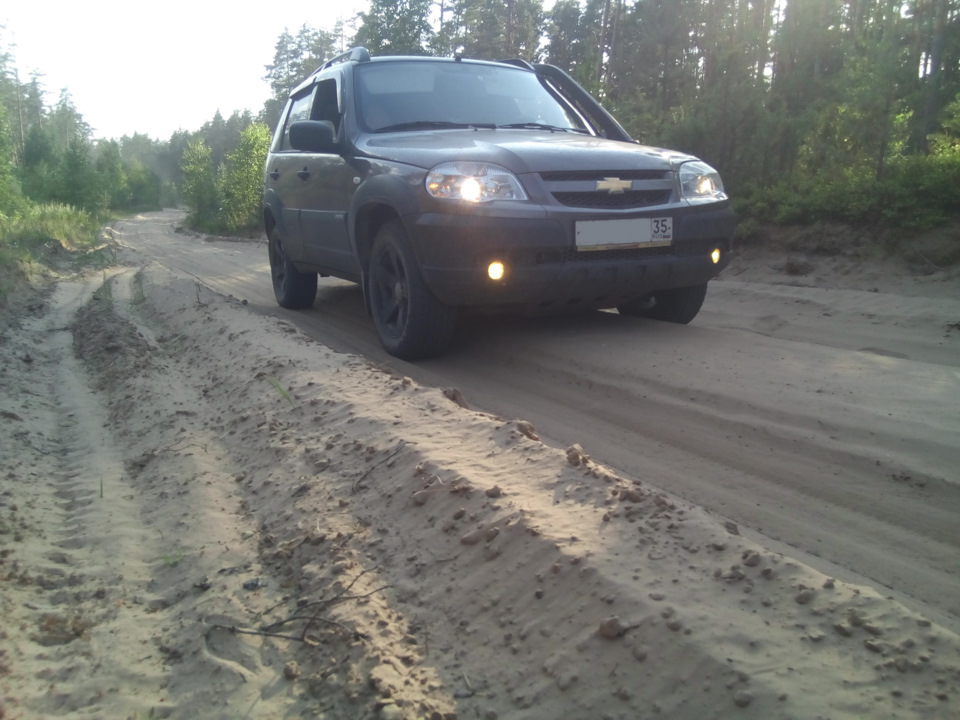 колея под защиту — Chevrolet Niva (1G)