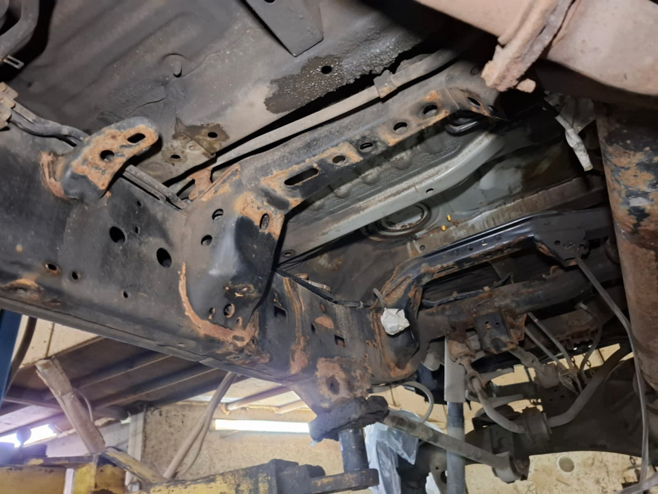 Фото в бортжурнале Toyota Land Cruiser 200