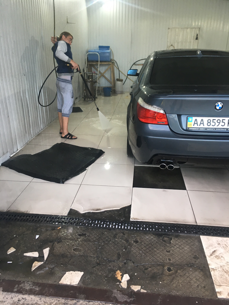 Фото в бортжурнале BMW 5 series (E60)
