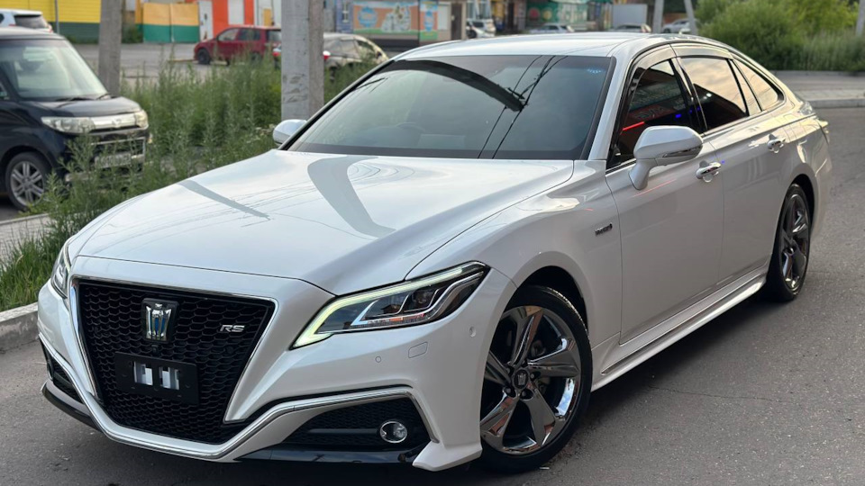 Toyota Crown RSアドバンス