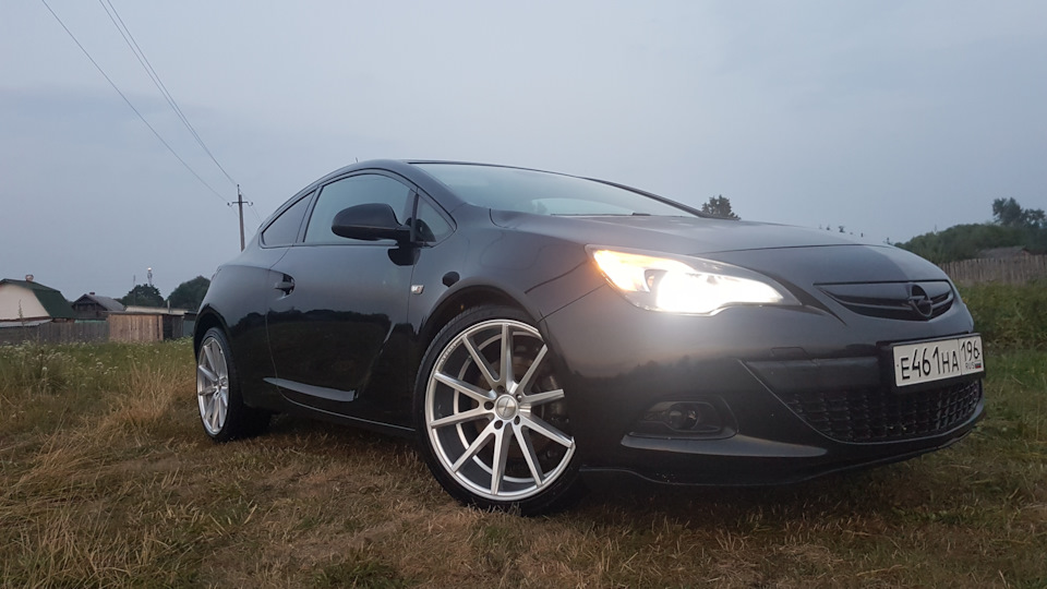 Opel Astra GTC