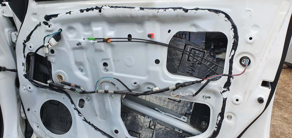 Фото в бортжурнале Toyota Auris (1G)