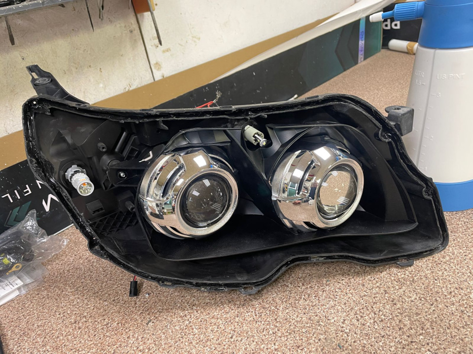 2 — Subaru Forester (SH)