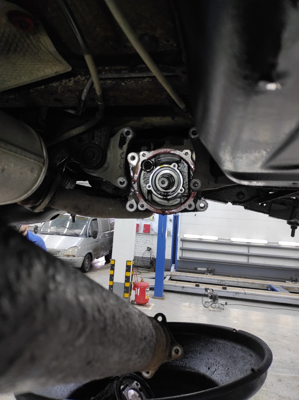 Фото в бортжурнале Toyota RAV4 (III)