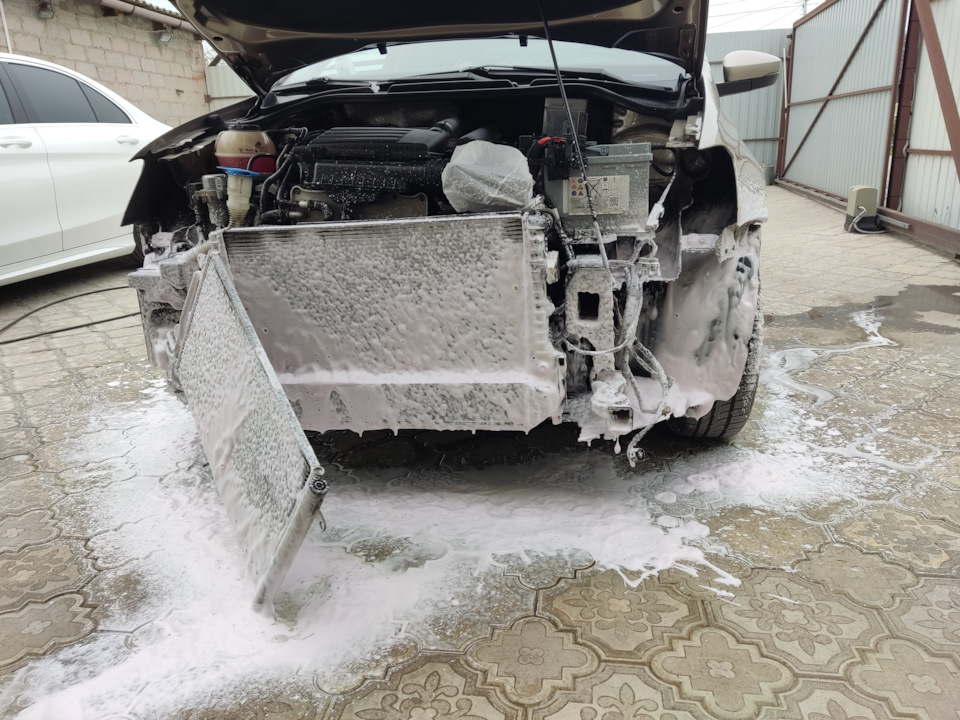 В процессе — Volkswagen Polo Sedan