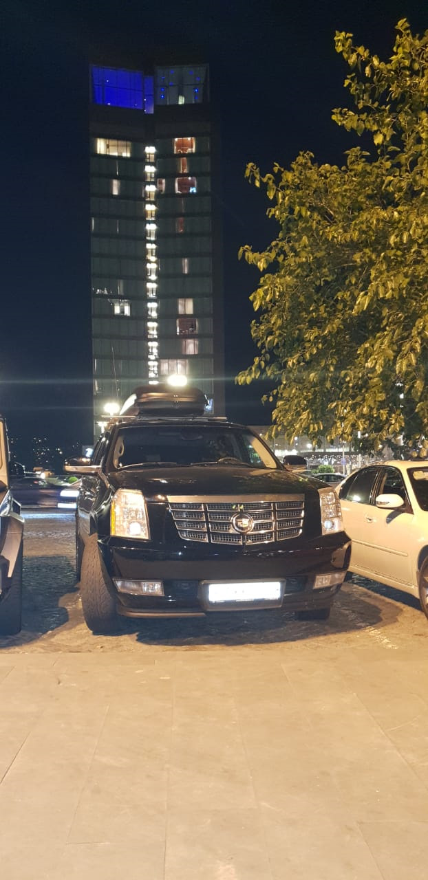 Фото в бортжурнале Cadillac Escalade (3G)