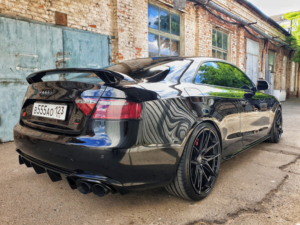 Фото в бортжурнале Audi A5 (1G). Запчасти на фото: BS5540