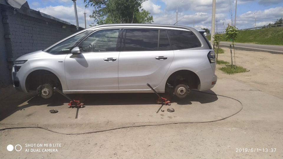 Фото в бортжурнале Citroen Grand C4 Picasso (2G)