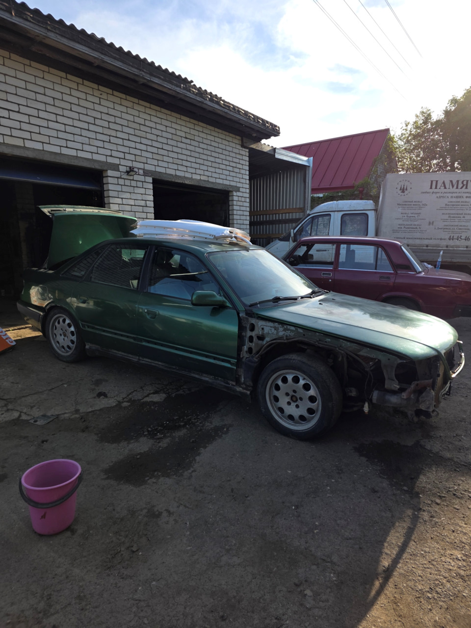 Фото в бортжурнале Audi 100 (C4)