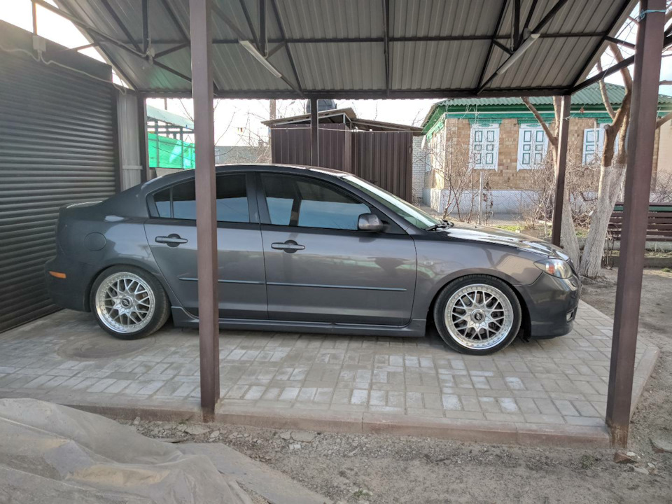 Самое низкое положение — Mazda 3 (1G) BK