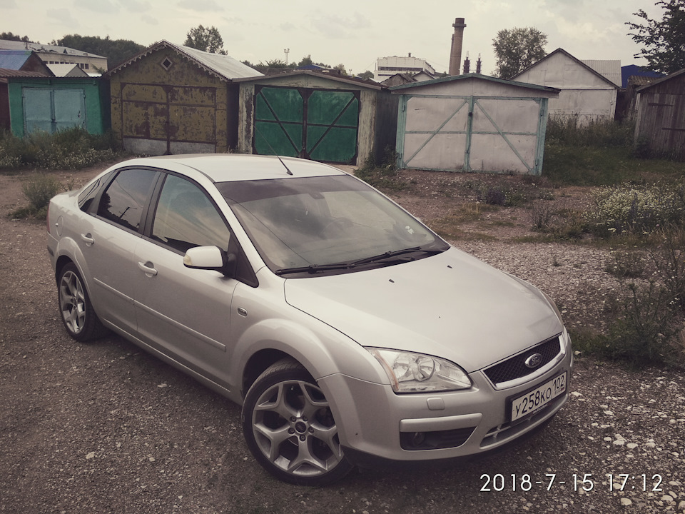 1 — Ford Focus Sedan II