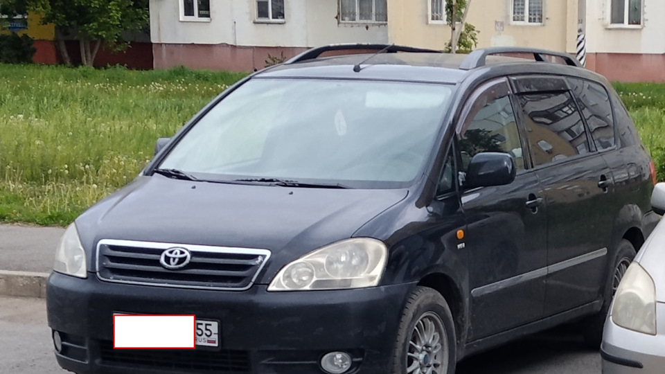 Toyota Avensis Verso
