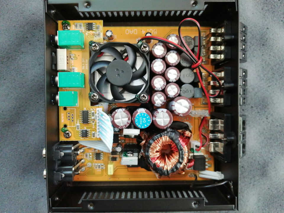 Четырех канальный усилитель от компании AZ-13 SPL POWER “Малыш