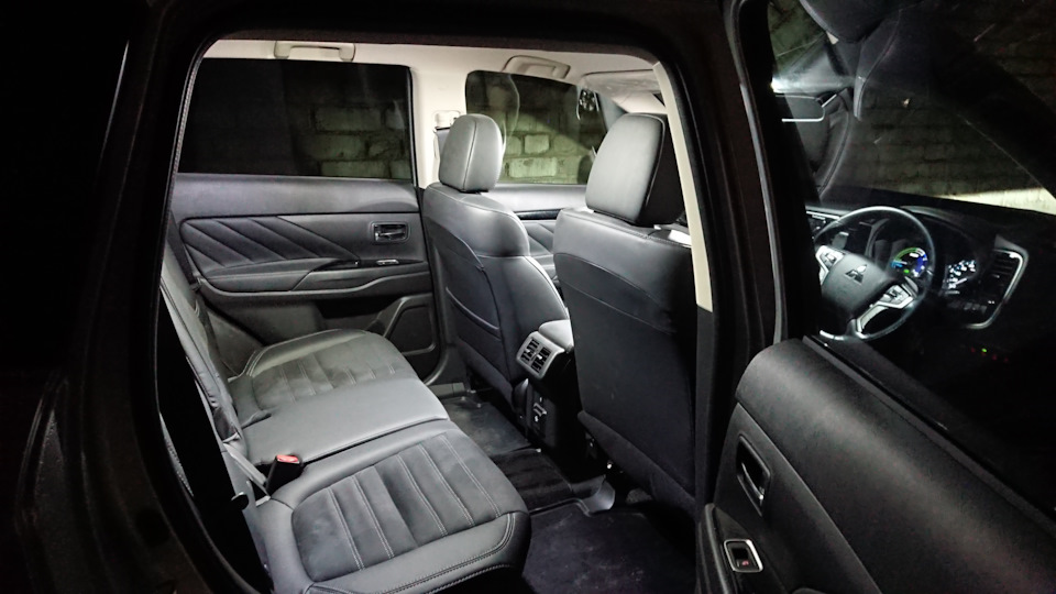 Фото в бортжурнале Mitsubishi Outlander PHEV
