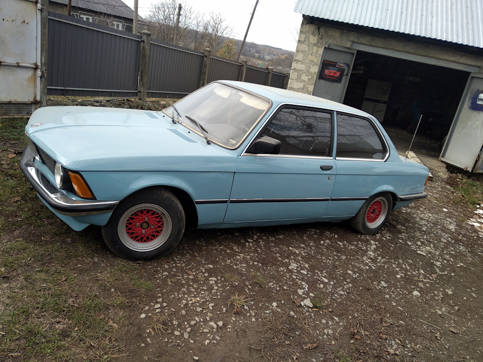 Фото в бортжурнале BMW 3 series (E21)