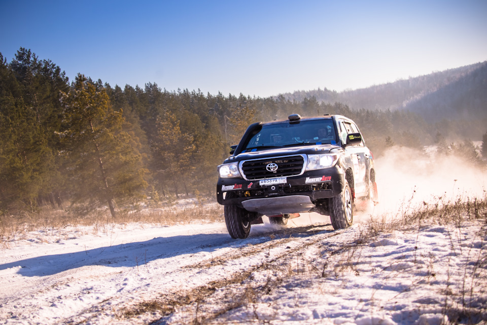 Фото в бортжурнале Toyota Land Cruiser 200