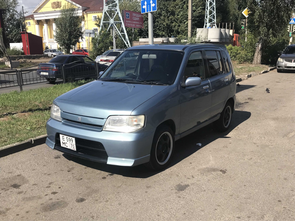 Фото в бортжурнале Nissan Cube I