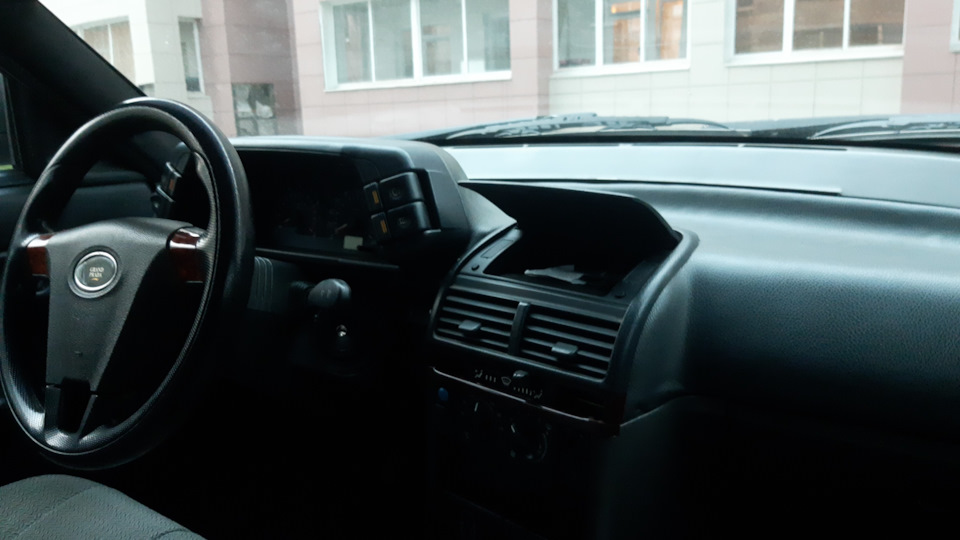 Фото в бортжурнале Lada 21111