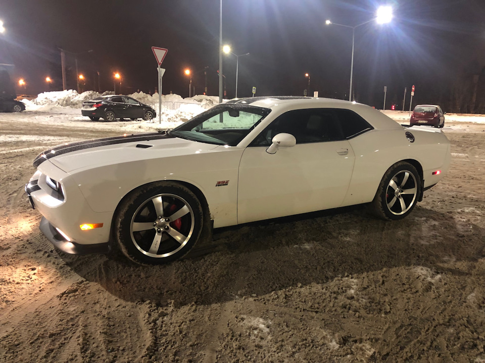 Фото в бортжурнале Dodge Challenger