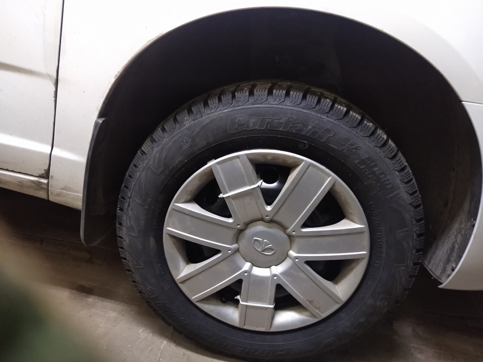 с колпаками) — Chevrolet Cobalt (2G)