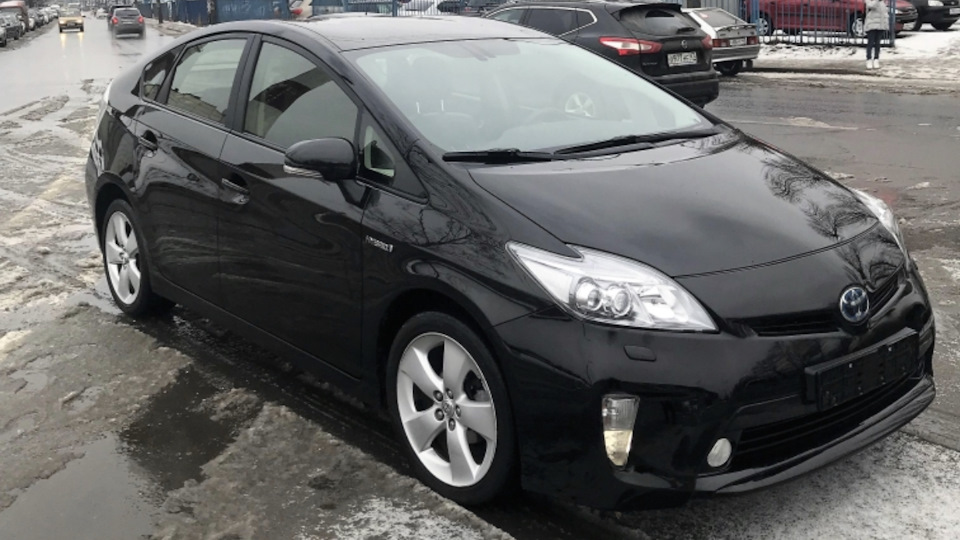Toyota Prius Black Lightning
