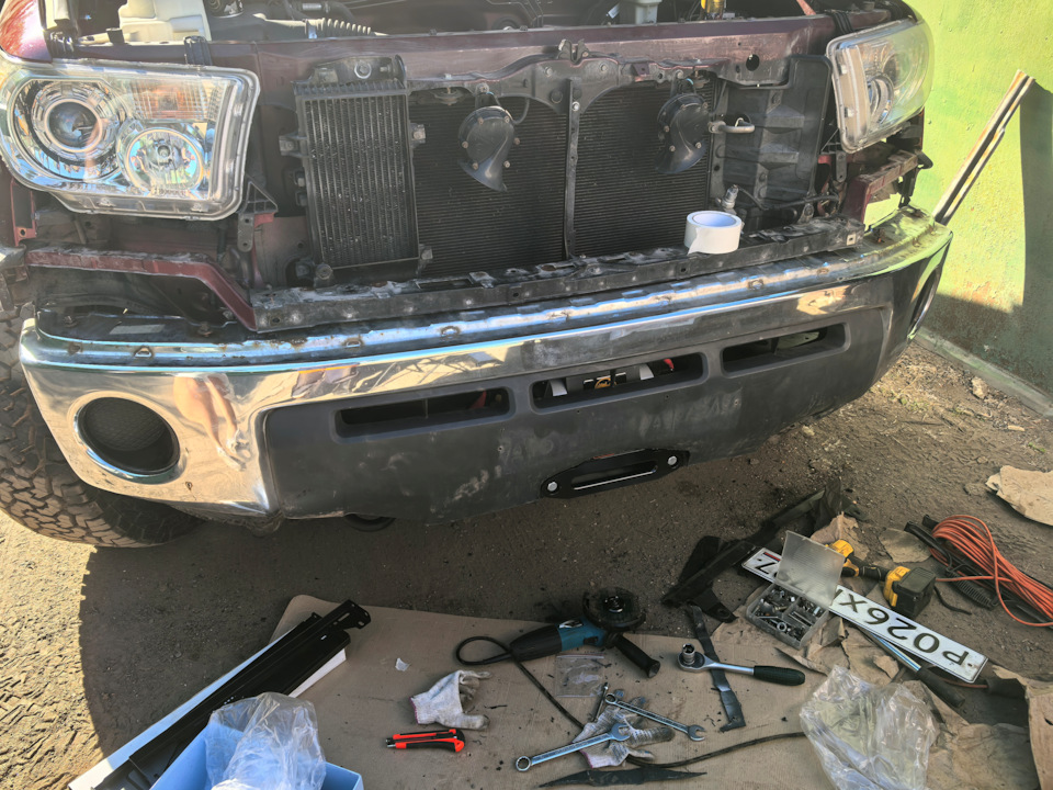 Фото в бортжурнале Toyota Tundra (II)