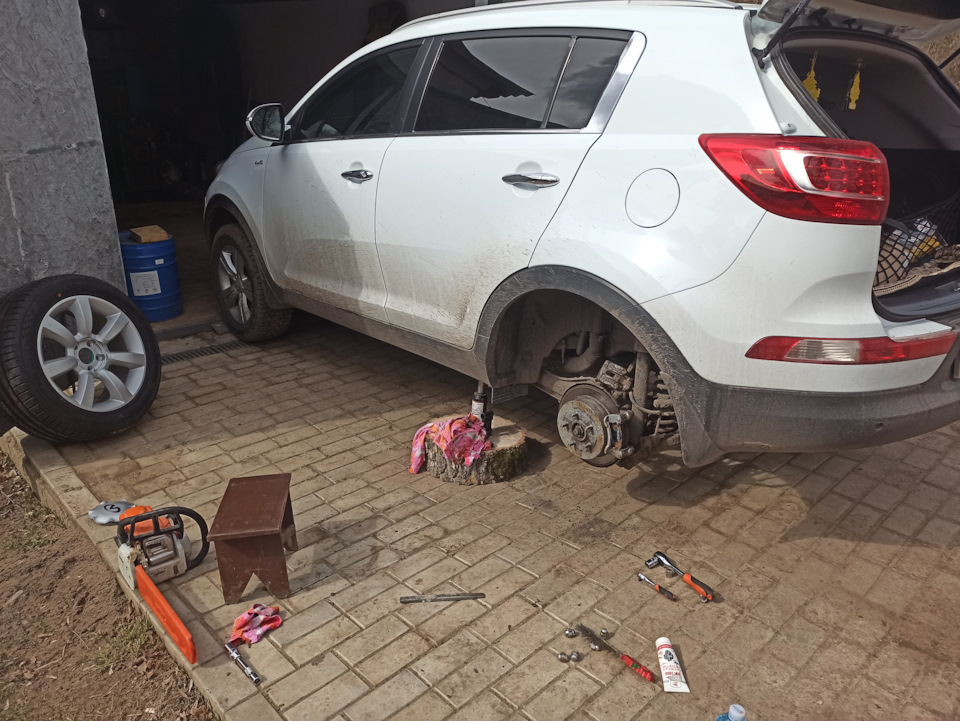 В процессе — KIA Sportage (3G)