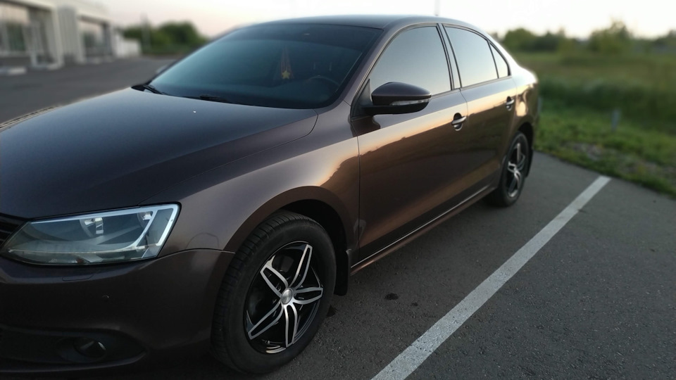 Volkswagen Jetta Финик