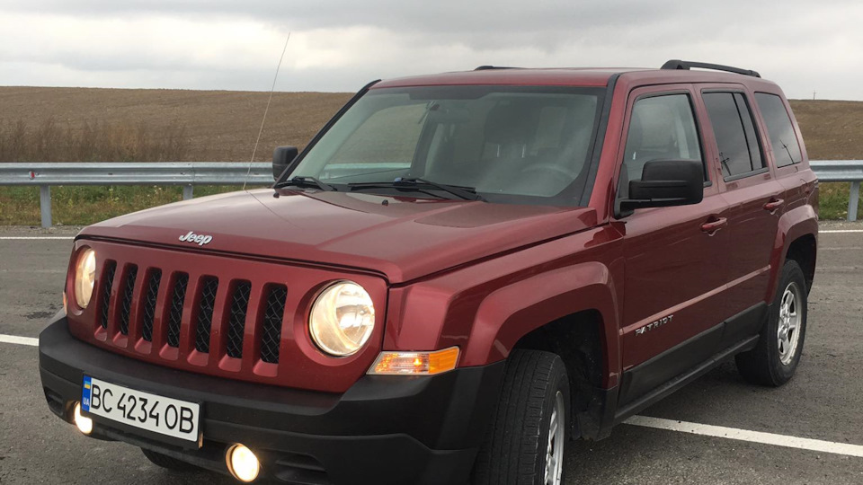 Jeep Patriot Красный Дракон