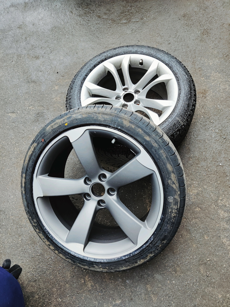 Фото в бортжурнале Audi Q3 (1G). Запчасти на фото: 099332