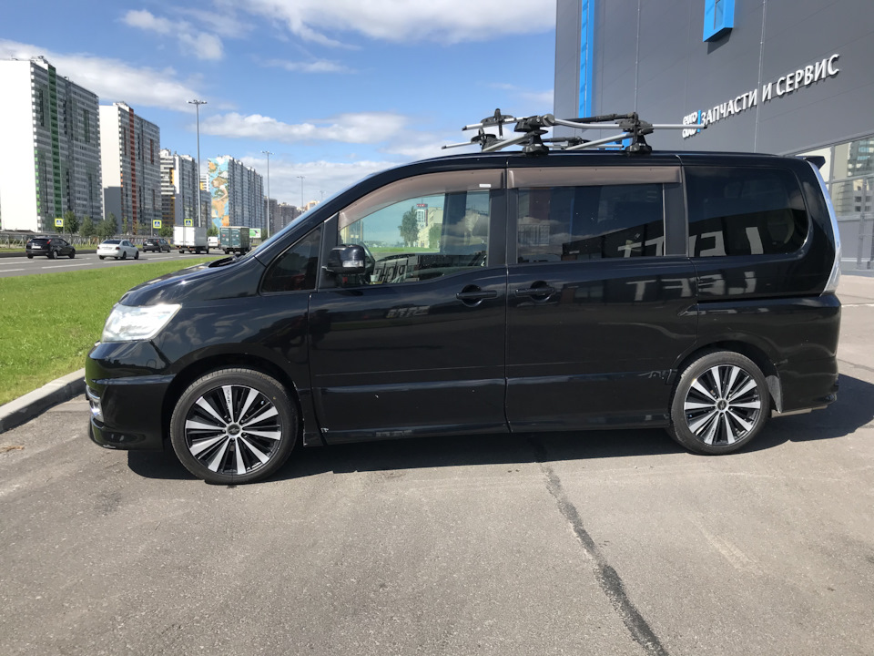 Фото в бортжурнале Nissan Serena Mk III (C25)