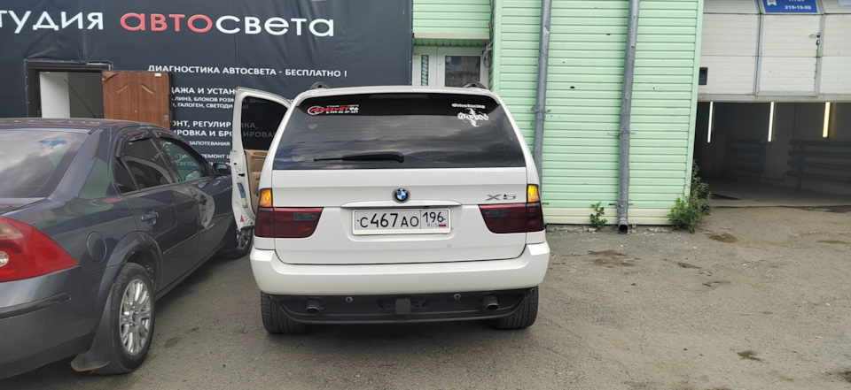 Фото в бортжурнале BMW X5 (E53)