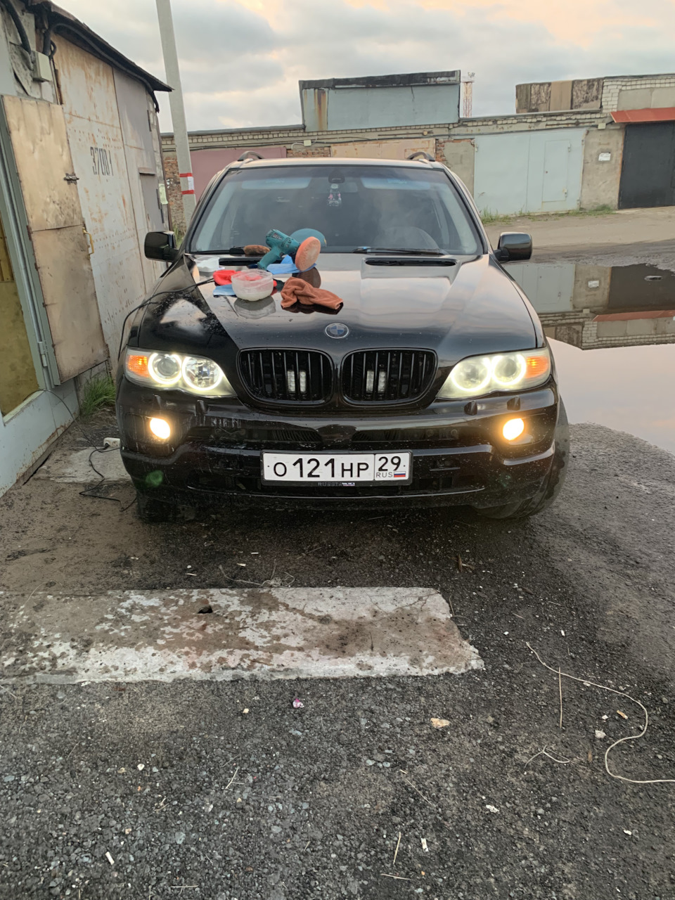 Фото в бортжурнале BMW X5 (E53)
