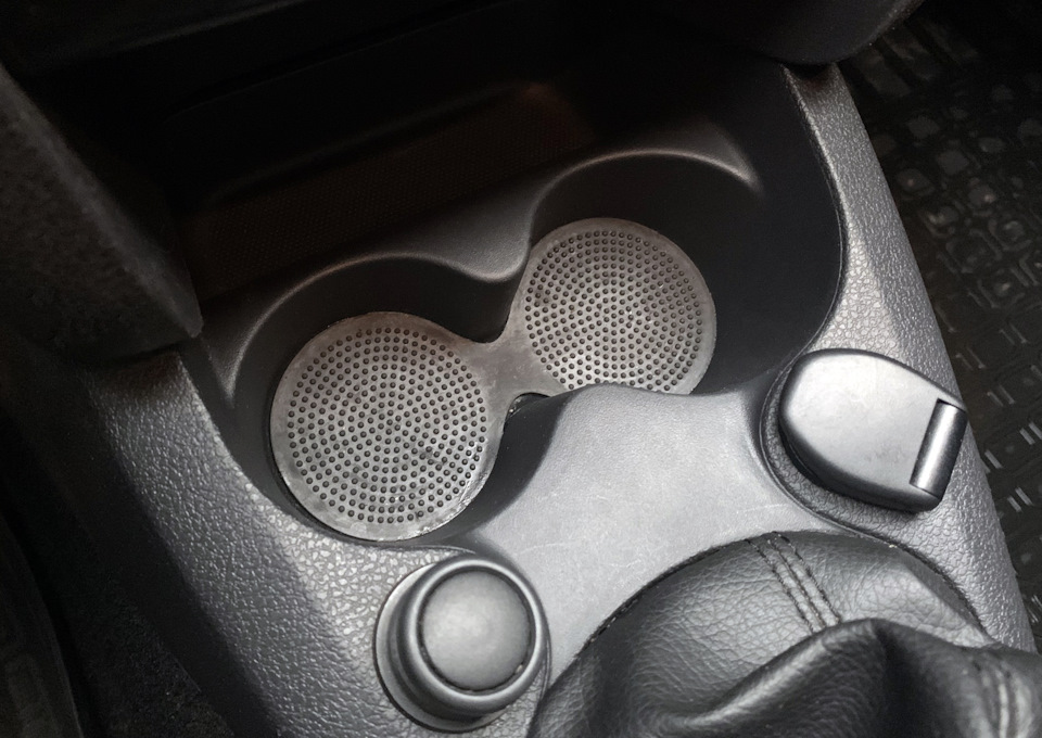 Фото в бортжурнале Renault Logan (2G)