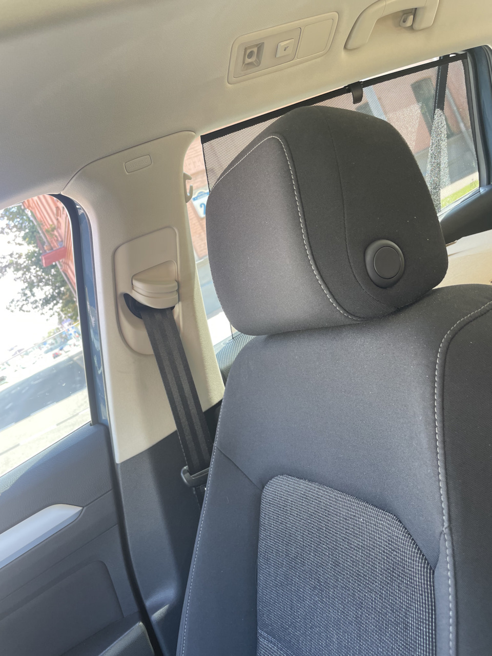 Подголовник по ГОСТу — Volkswagen Passat Variant (B8)