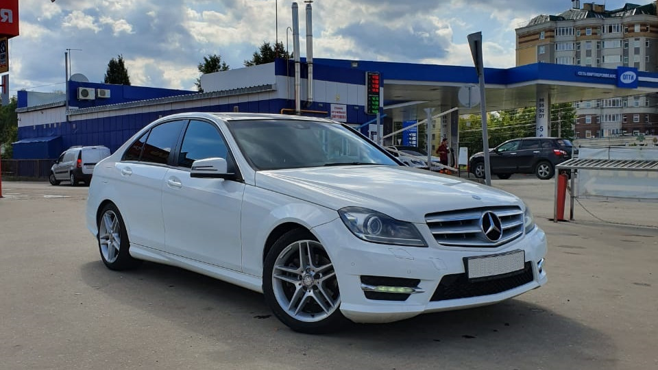 Mercedes-Benz C-Class
