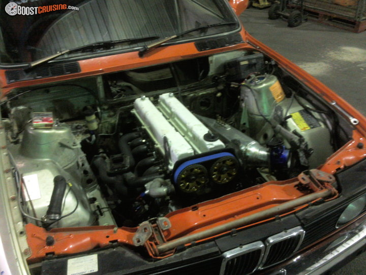 Фото в бортжурнале BMW 3 series Coupe (E30)