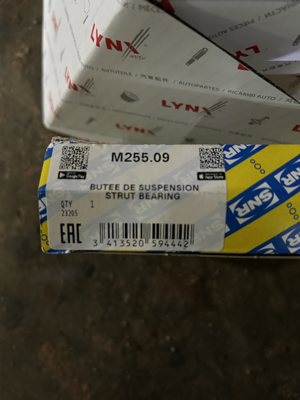 Фото в бортжурнале Nissan Note (1G). Запчасти на фото: M25509, 594442