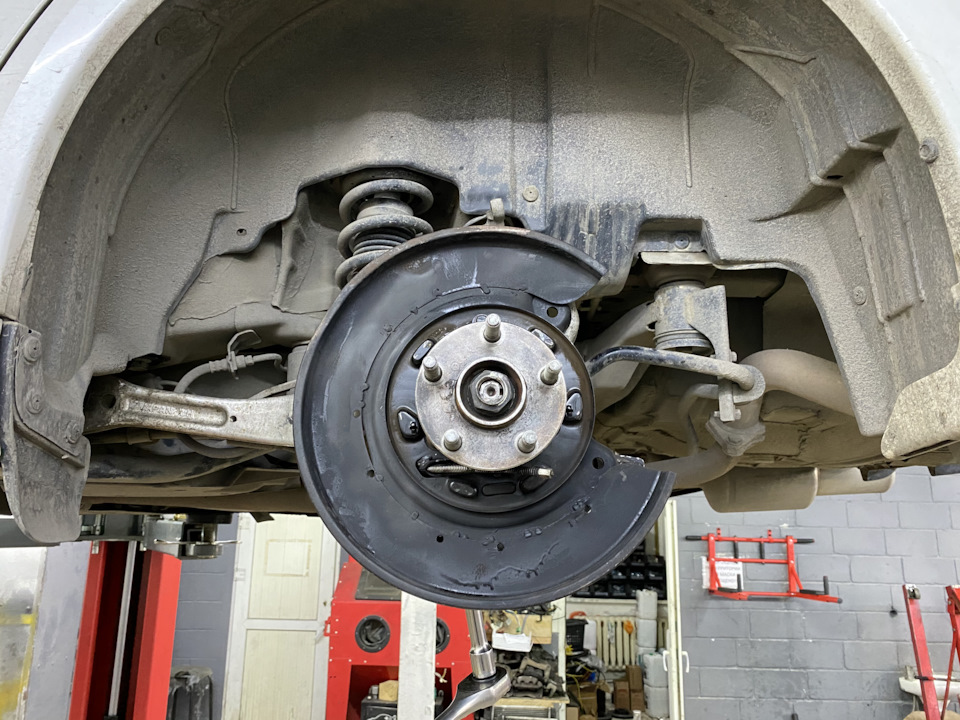 Фото в бортжурнале Subaru Legacy (BL/BP)