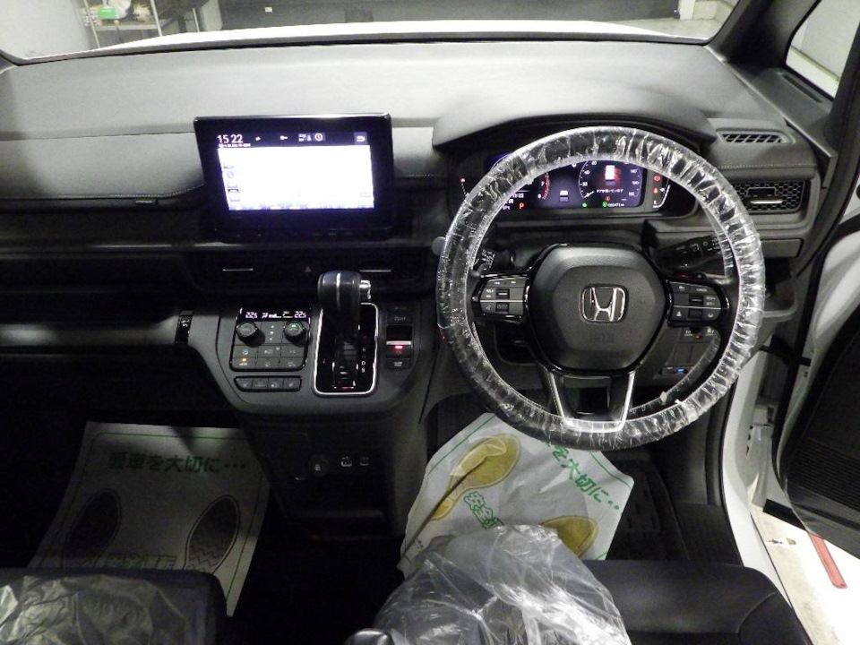 . — Honda Stepwgn (6G)