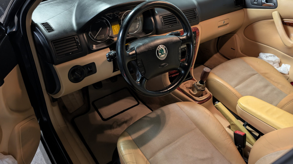 Салон после химчистки — Skoda Octavia Combi A4 Mk1