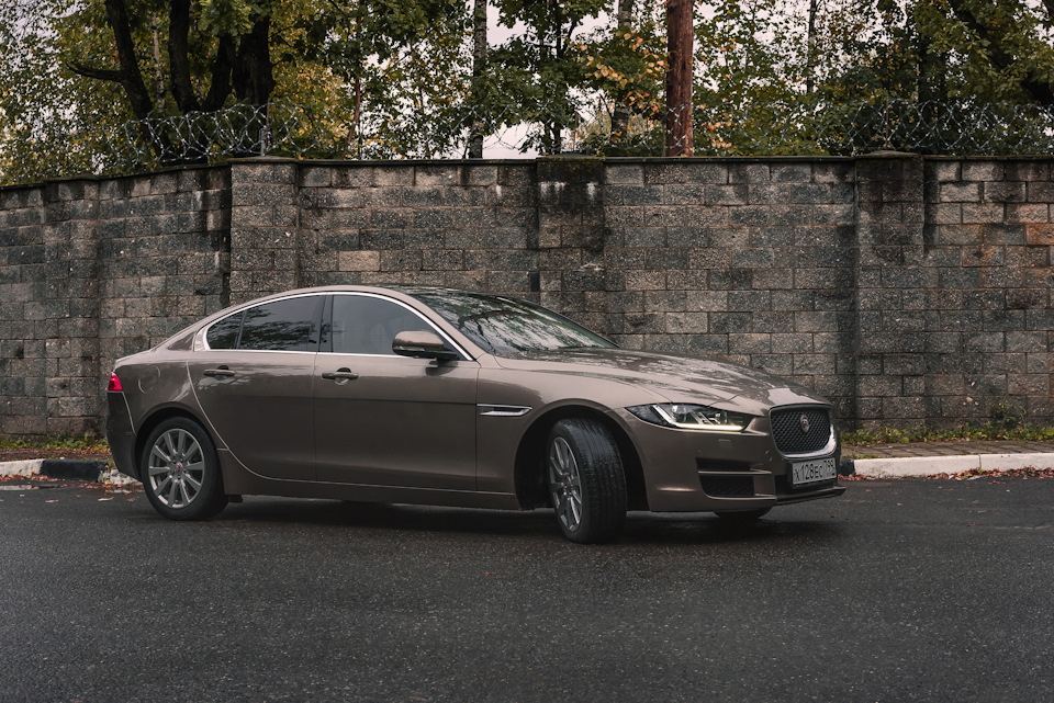 Фото в бортжурнале Jaguar XE