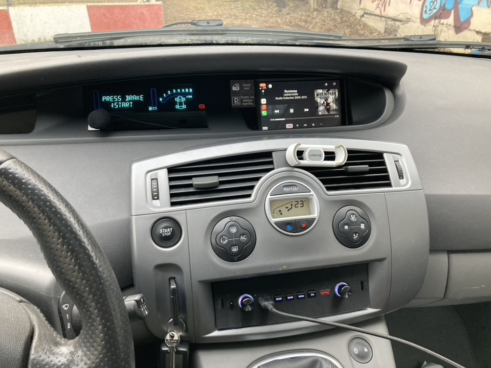 Фото в бортжурнале Renault Scenic II