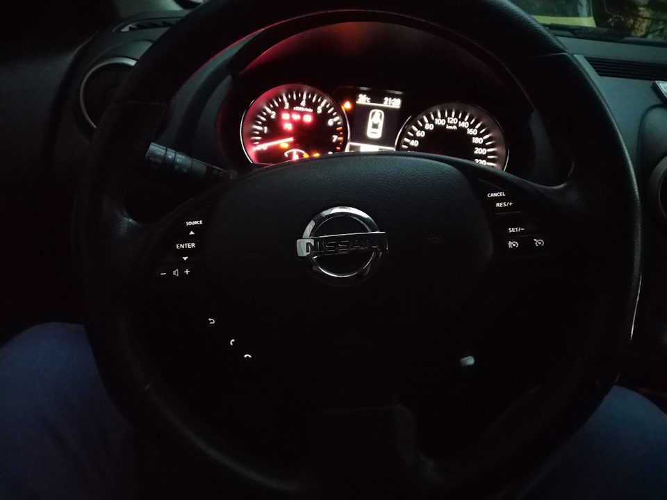 Подсветка кнопок в работе — Nissan Qashqai+2