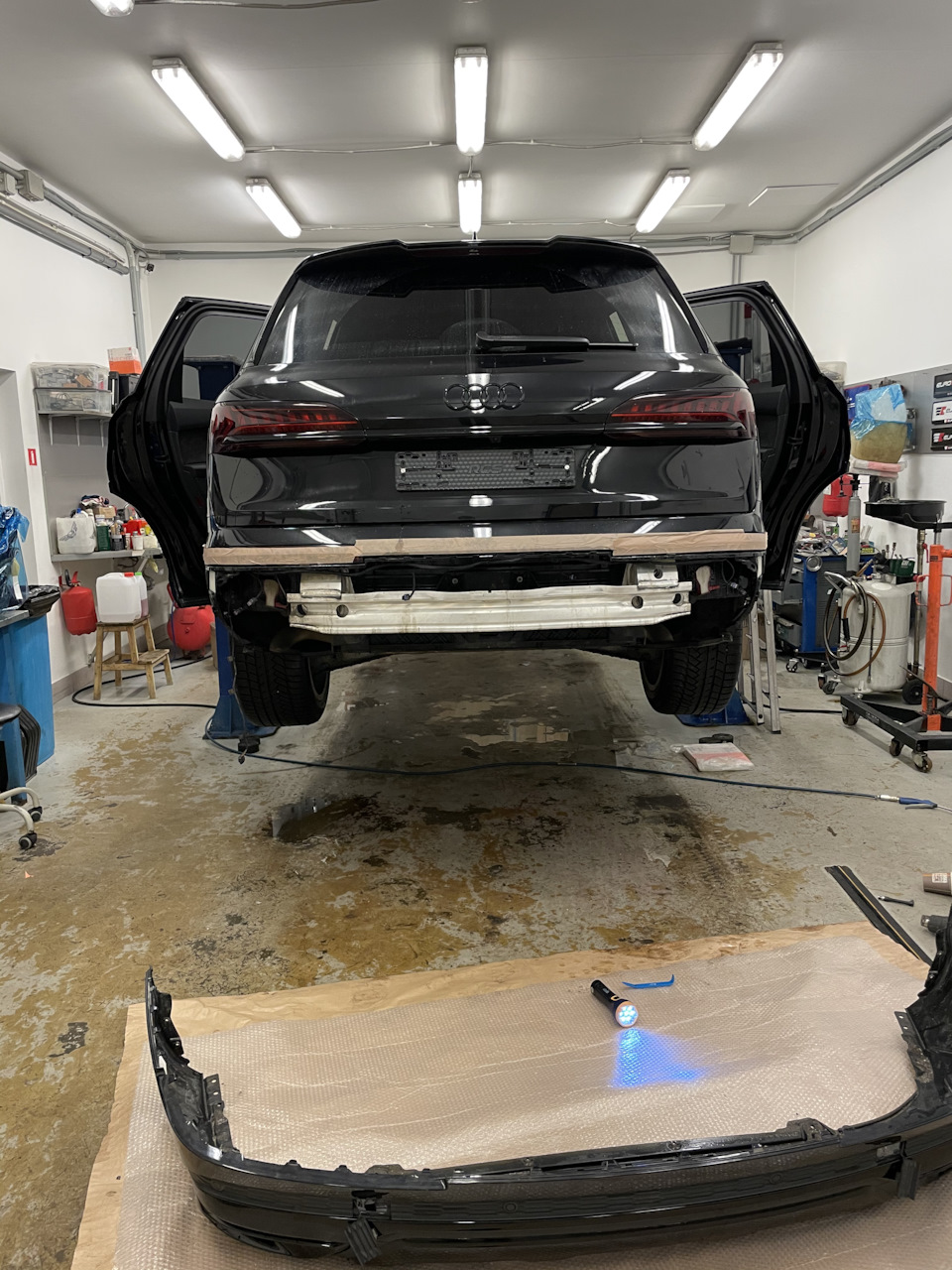 Фото в бортжурнале Audi Q7 (2G)