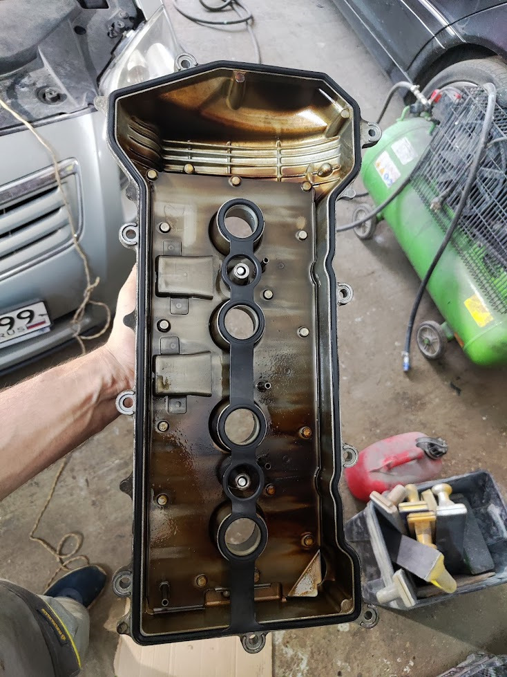 Фото в бортжурнале Toyota Avensis II