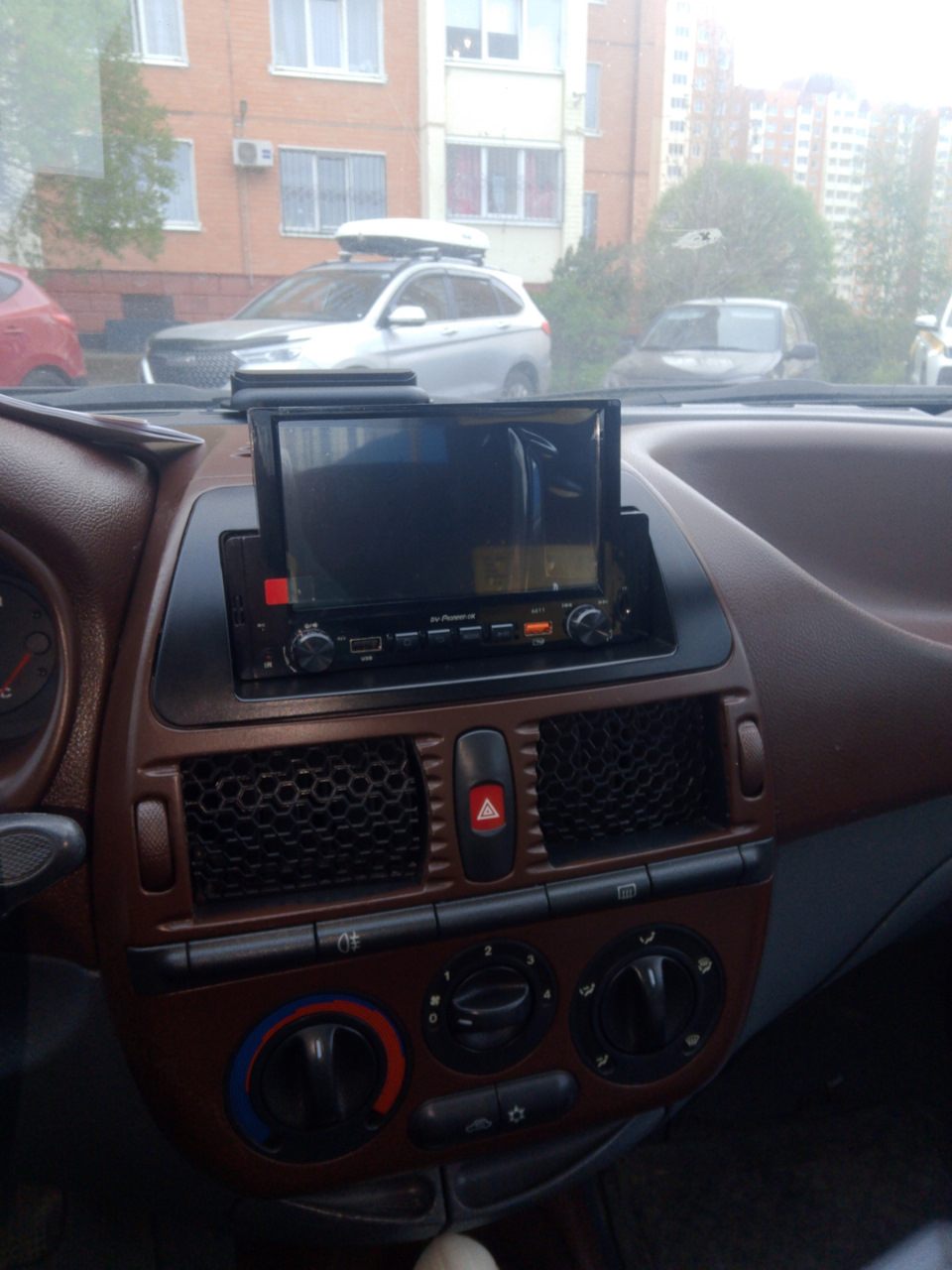 Вот такая автомобильная Магнитола. Фирма китайская DV — Pioneer OK 6611 — FIAT Bravo I