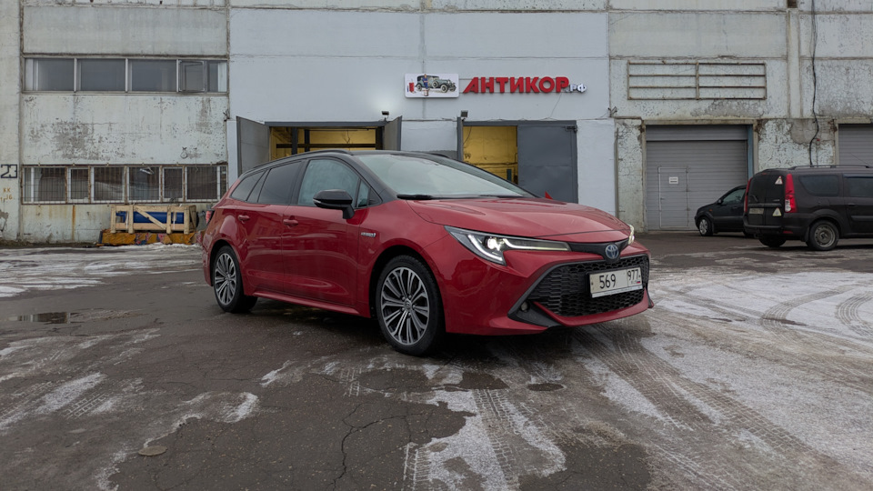 Постановочная фото и дорога домой. — Toyota Corolla Touring