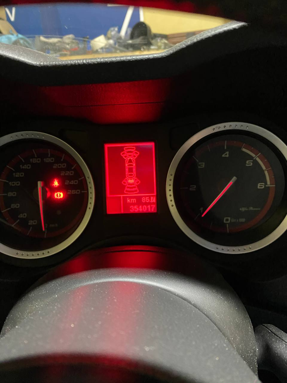 Анимация парктроников — Alfa Romeo 159 Sportwagon. Запчасти на фото: 1601S0